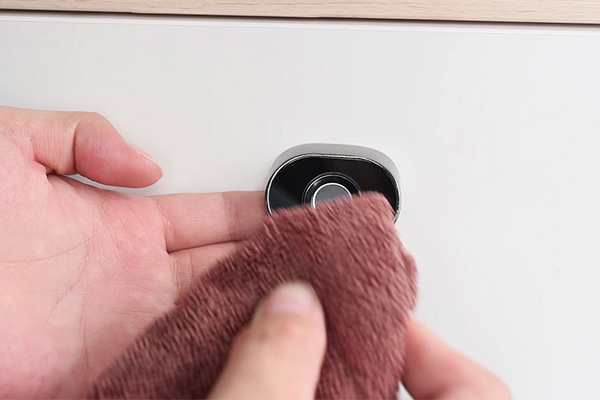 How to register fingerprints on the keyless cabinet lock F115