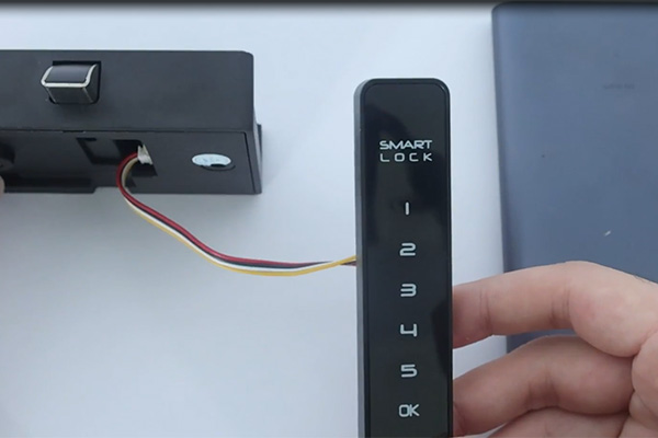 How to use the F025 digital cabinet lock